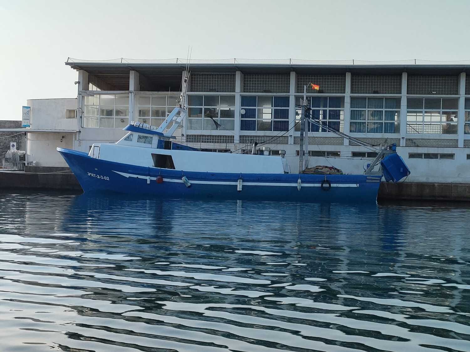 2002 A consultar Barco de arrastre