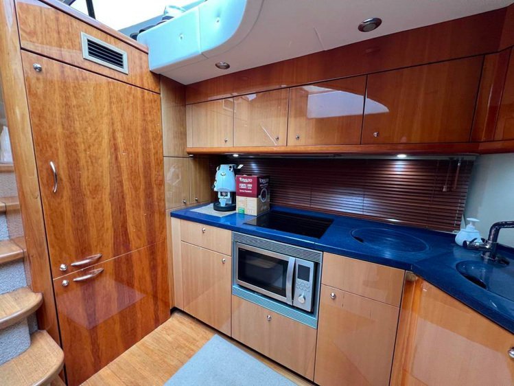 2008 Sunseeker Predator 62