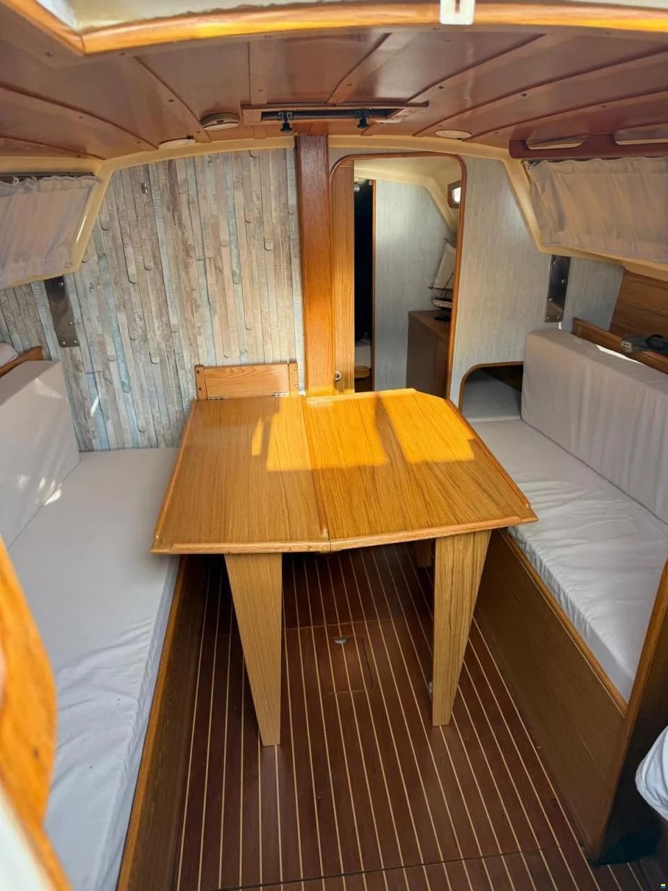 1981 AST. DRESPORT Furia 25