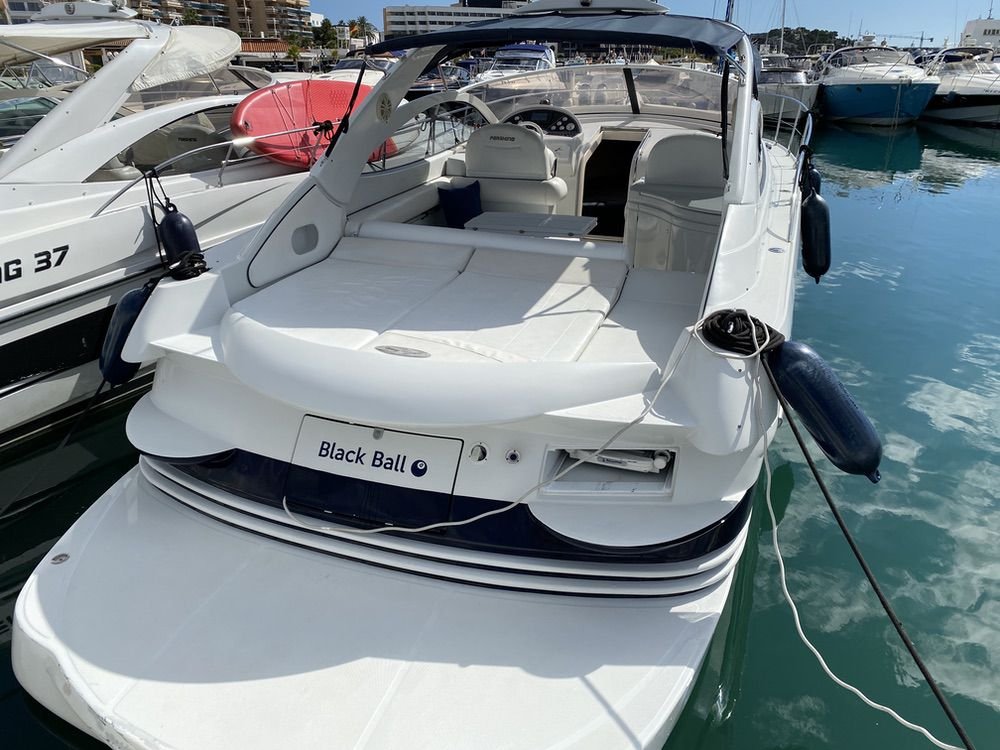 1999 Pershing 37